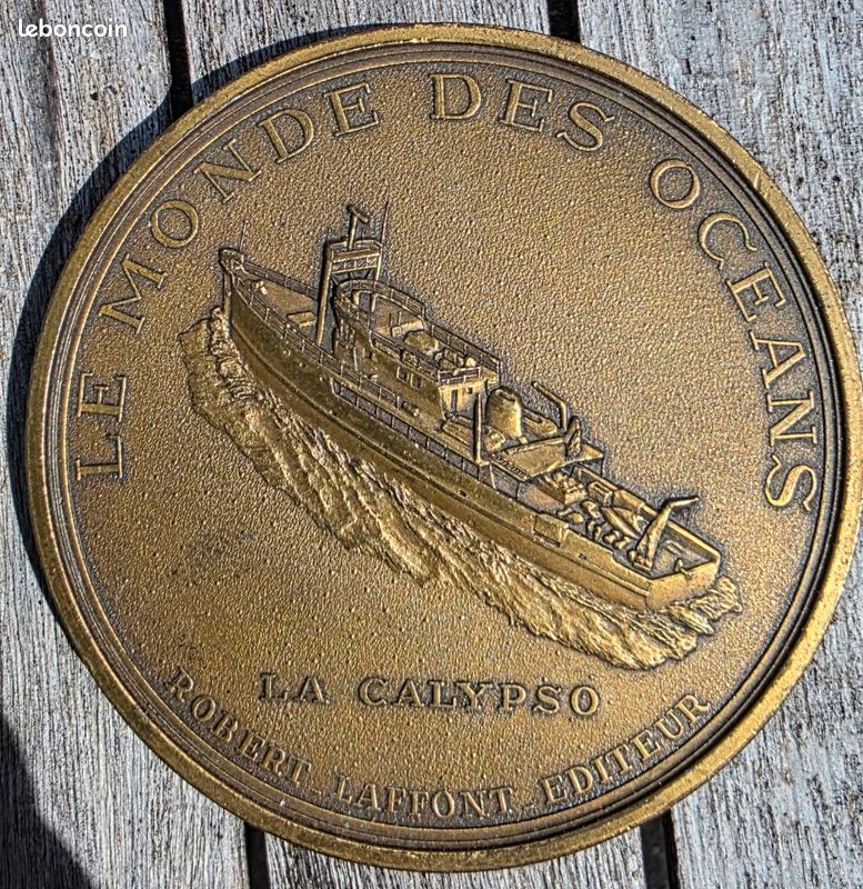 Grosse médaille  Commandant Jacques-Yves Cousteau - Collection