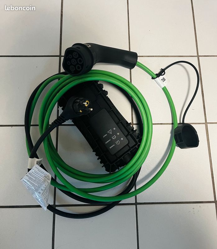 Chargeur de voiture électrique - d’origine Peugeot - 16A - NEUF (image 2)