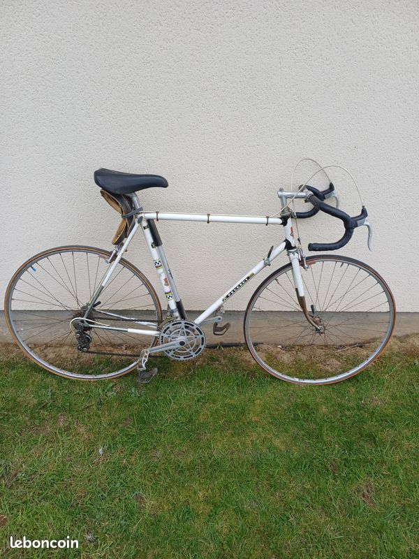 moyeux SADER vélo course 1930's vélo ancien (no peugeot
