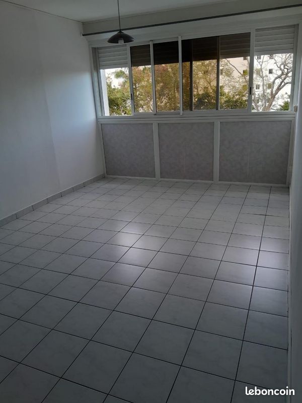 Appartement 3 pièces 57 m² · à Saint-Denis · 57 m² · 875 €/mois