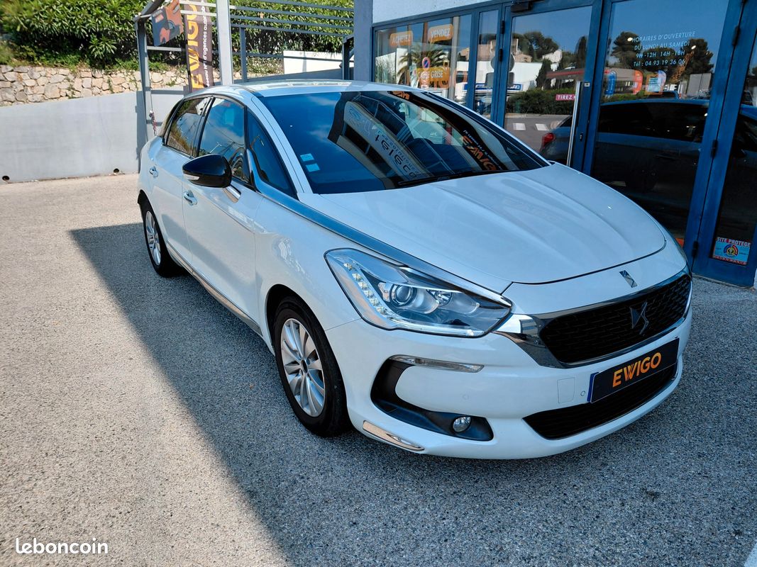 DS DS 5 1.6 BLUEHDI 120CH BECHIC BVA APPLE CARPLAy (image 15)