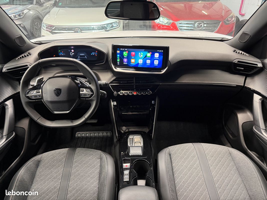 PEUGEOT 2008 II 130 GT PACK carplay caméra de recul suivi complet peugeot Garantie 12 mois (image 2)