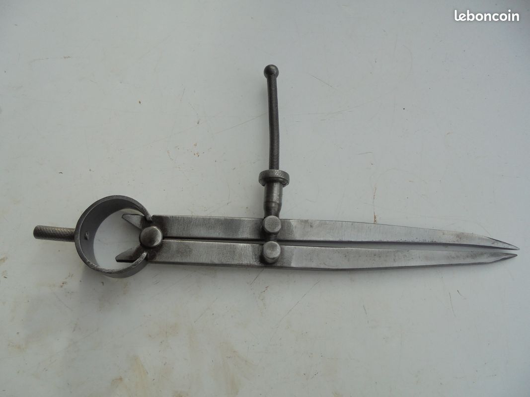 Ancien compas a ressort de menuisier (image 1)