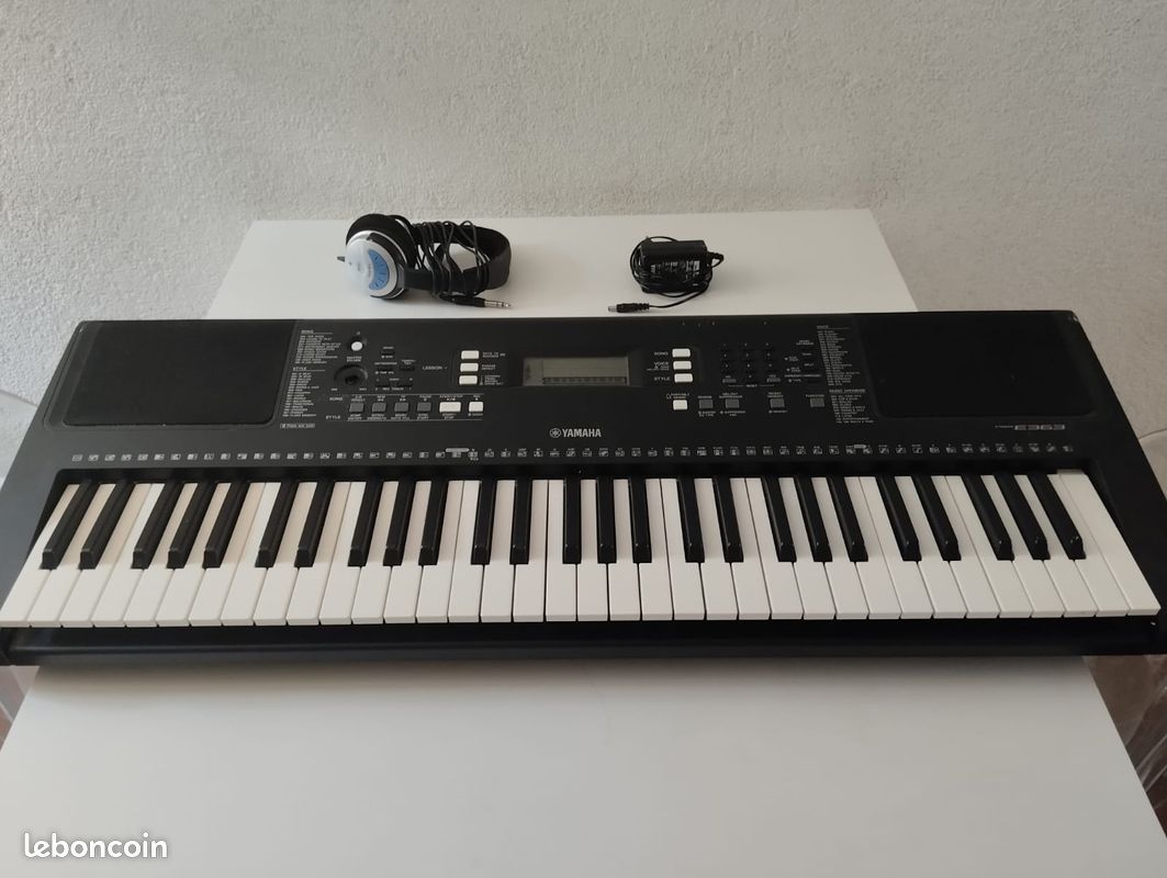 Clavier Yamaha PSR-E363 (image 1)