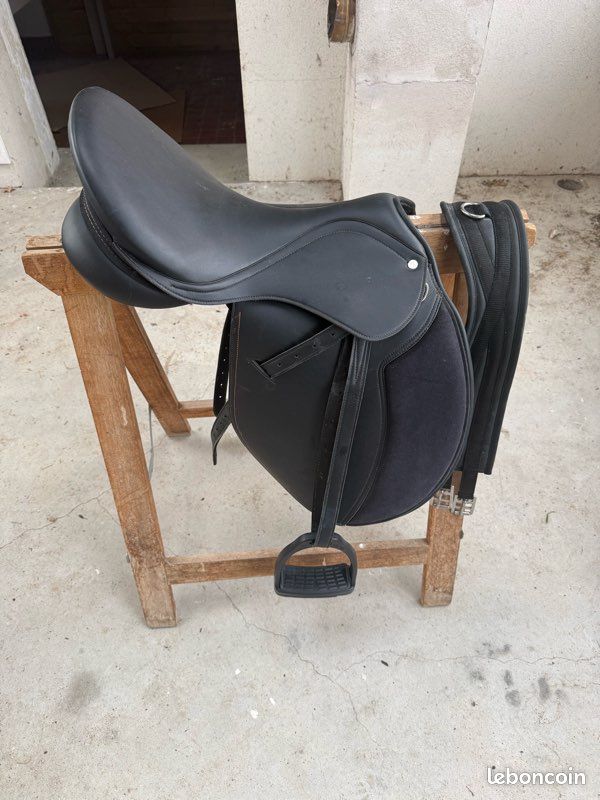 Selle pour cheval (image 1)