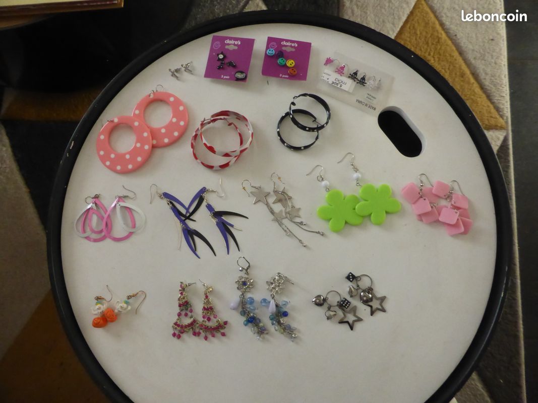 Lot boucles d'oreilles (image 1)