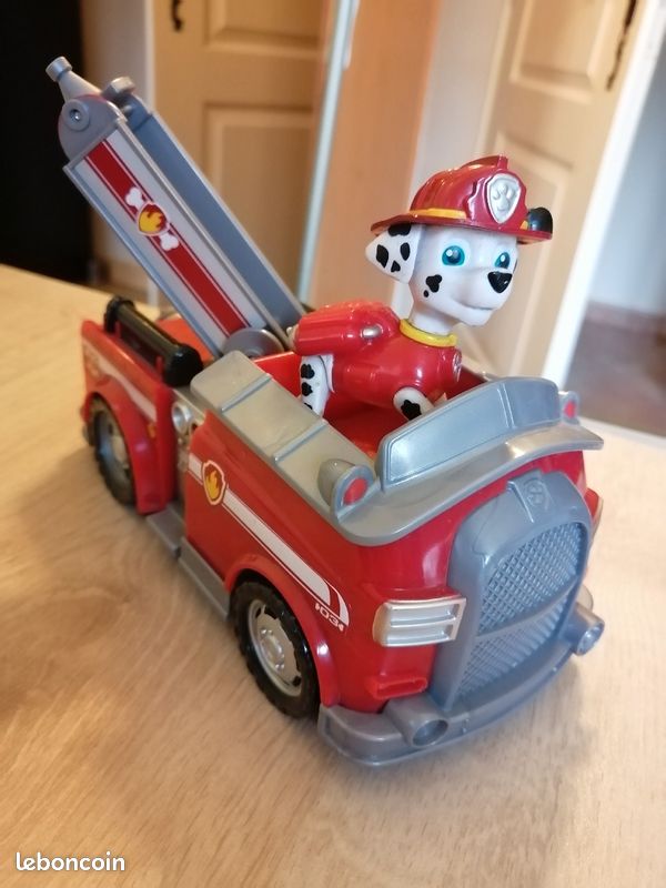 Camion de pompier pat'patrouille figurine Marcus (image 3)
