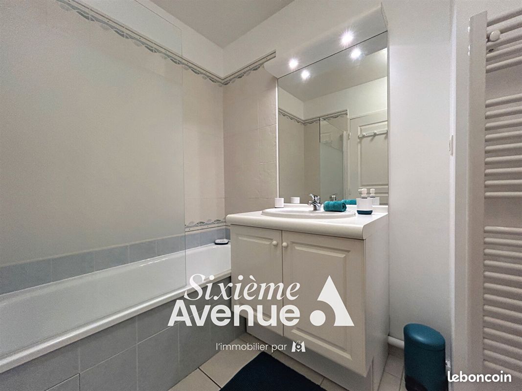 Appartement a louer decines-charpieu - 2 pièce(s) - 47 m2 - Surfyn