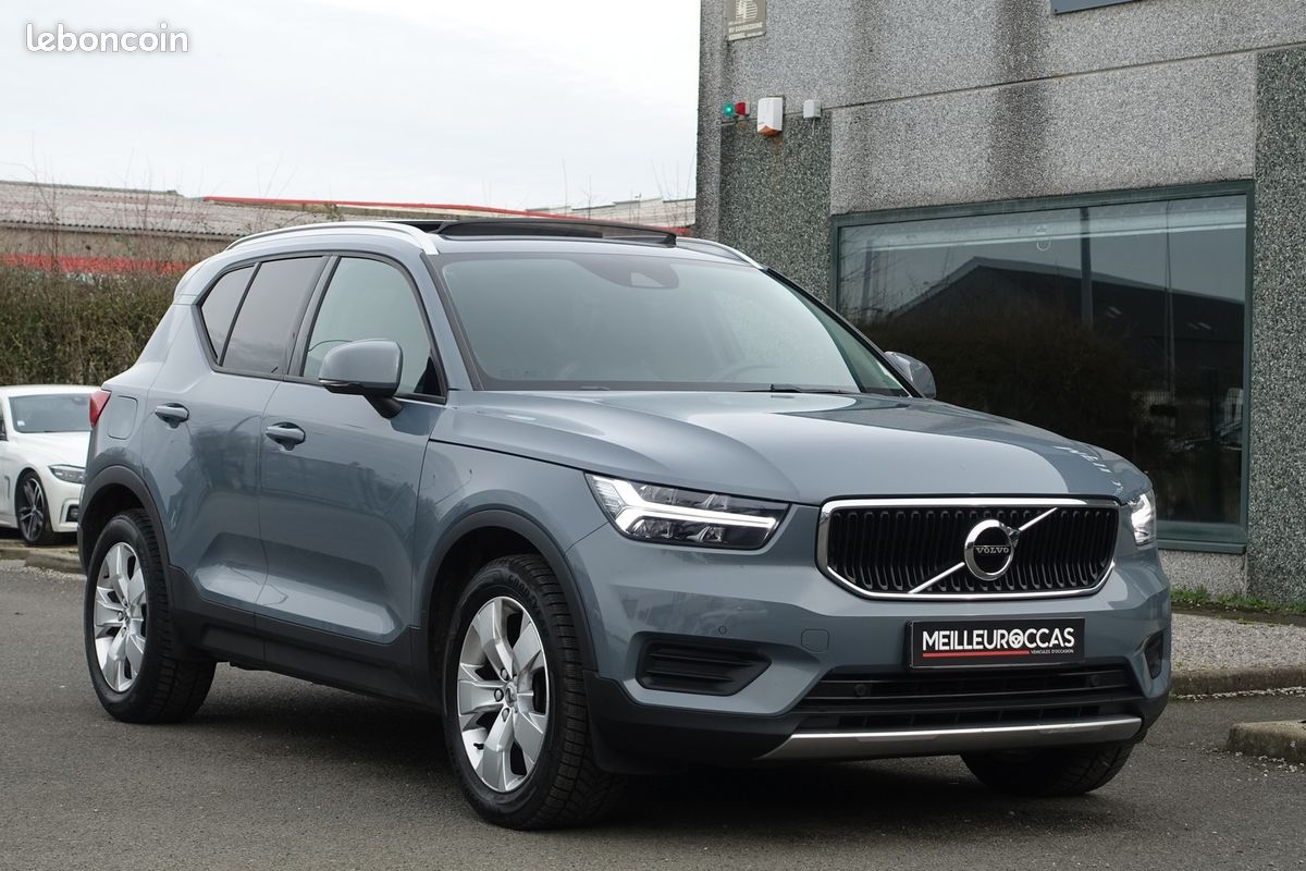 XC40 D3 2.0 Geartronic 150ch Momentum Cuir/Gps Europe/Caméra de recul/Full LED/Accès confort/Régulateur/Carplay/Hayon électrique/1*Main/Garantie 12 mois (image 3)