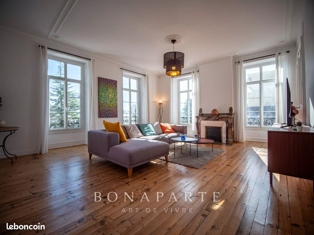 Appartement 4 pièces 147 m² · à Pau · 147 m² · 365 000 €