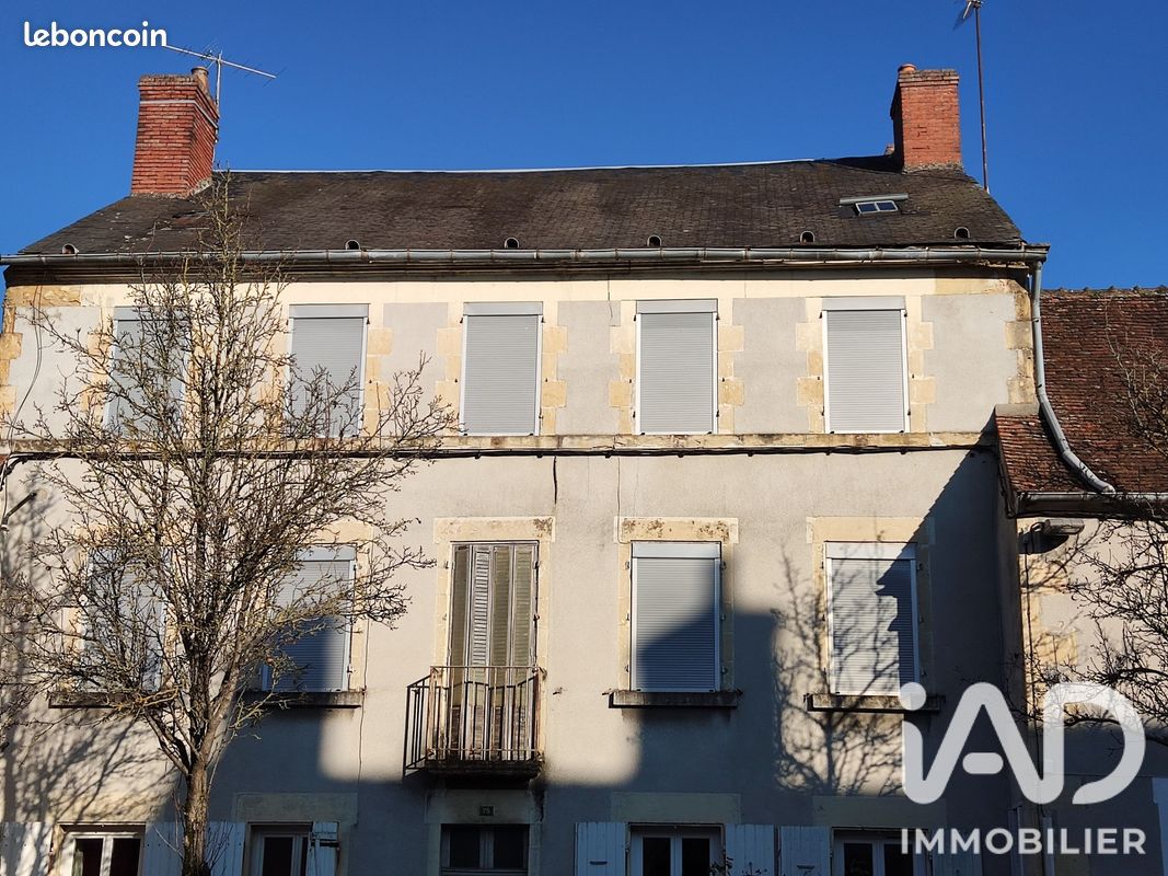 Immeuble 187 m² · à Pougues-les-Eaux · 187 m² · 180 000 €