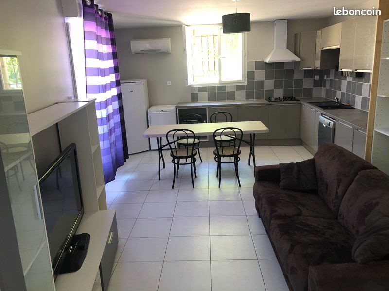 Maison 3 pièces 70 m² · à Castelnau-de-Médoc · 70 m² · 725 €