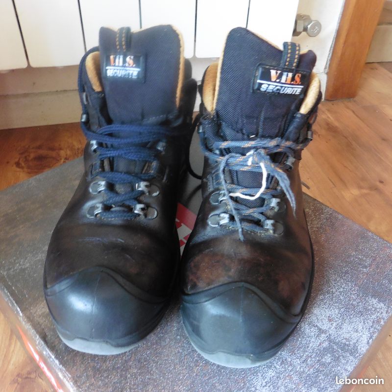 Une paire de chaussure de travail 39 (image 6)