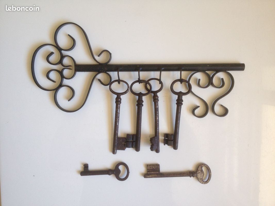 Ancienne clef clé de serrure en fer forgé antique - Collection