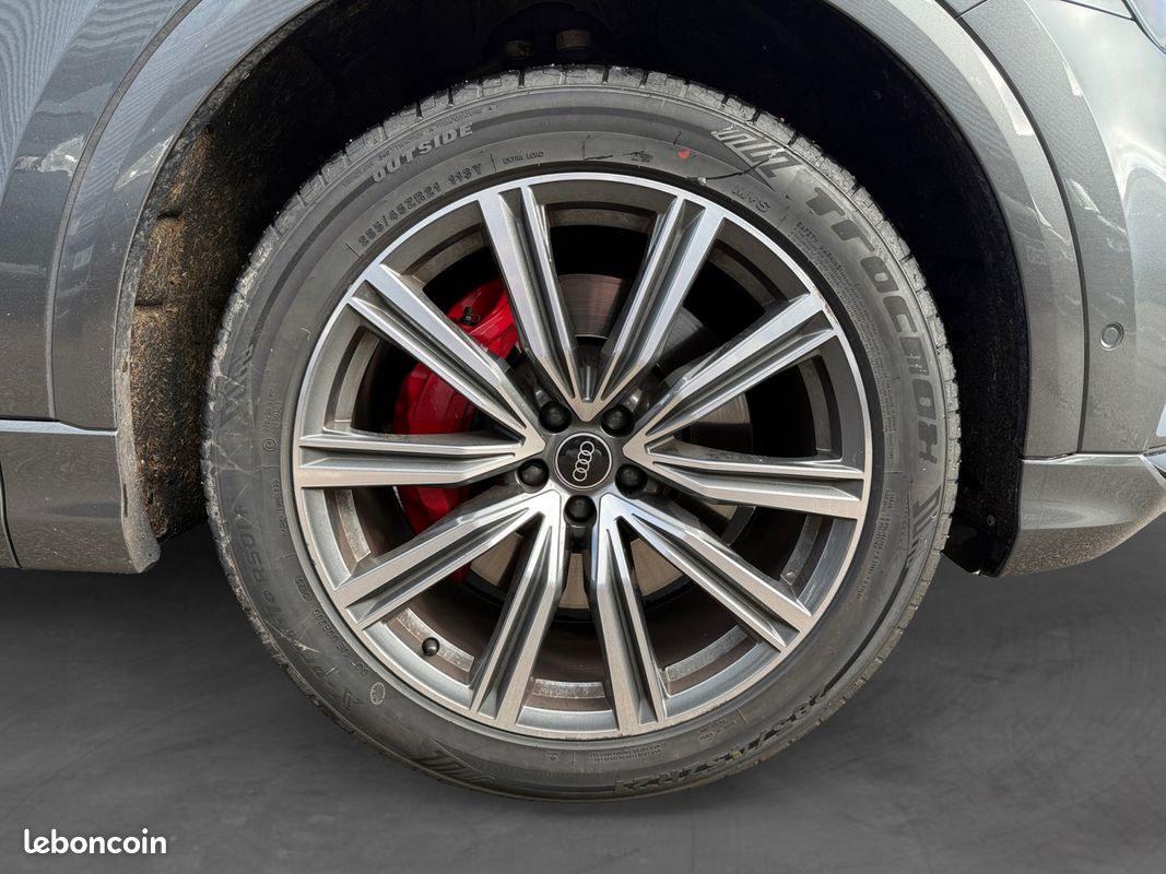 AUDI Q8 60 TFSI-E Compétition TIPTRONIC 462Ch Garantie 12 mois (image 16)