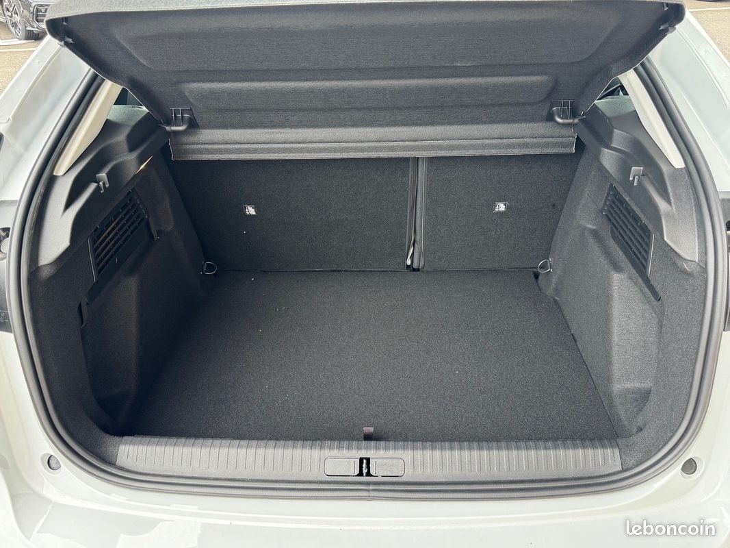 Citroen C4 1.2 HYBRIDE 145CH S&S BUSINESS AUTOMATIQUE (image 10)