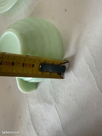 Tasses à café en verre opalescent vintage années 50 (opaline