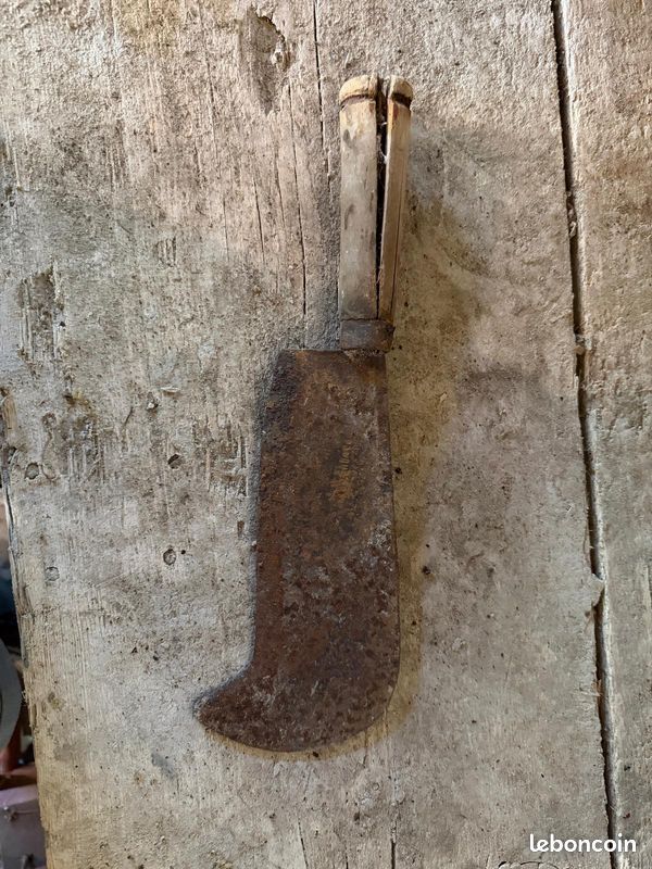 Lot d'outils agricoles, d'atelier et de jardin anciens – Vintage & décoration (image 2)