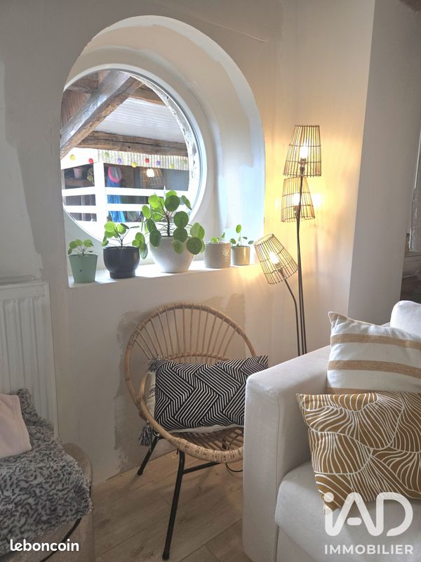 Maison 8 pièces 193 m² · à Réville-aux-Bois · 193 m² · 195 000 €