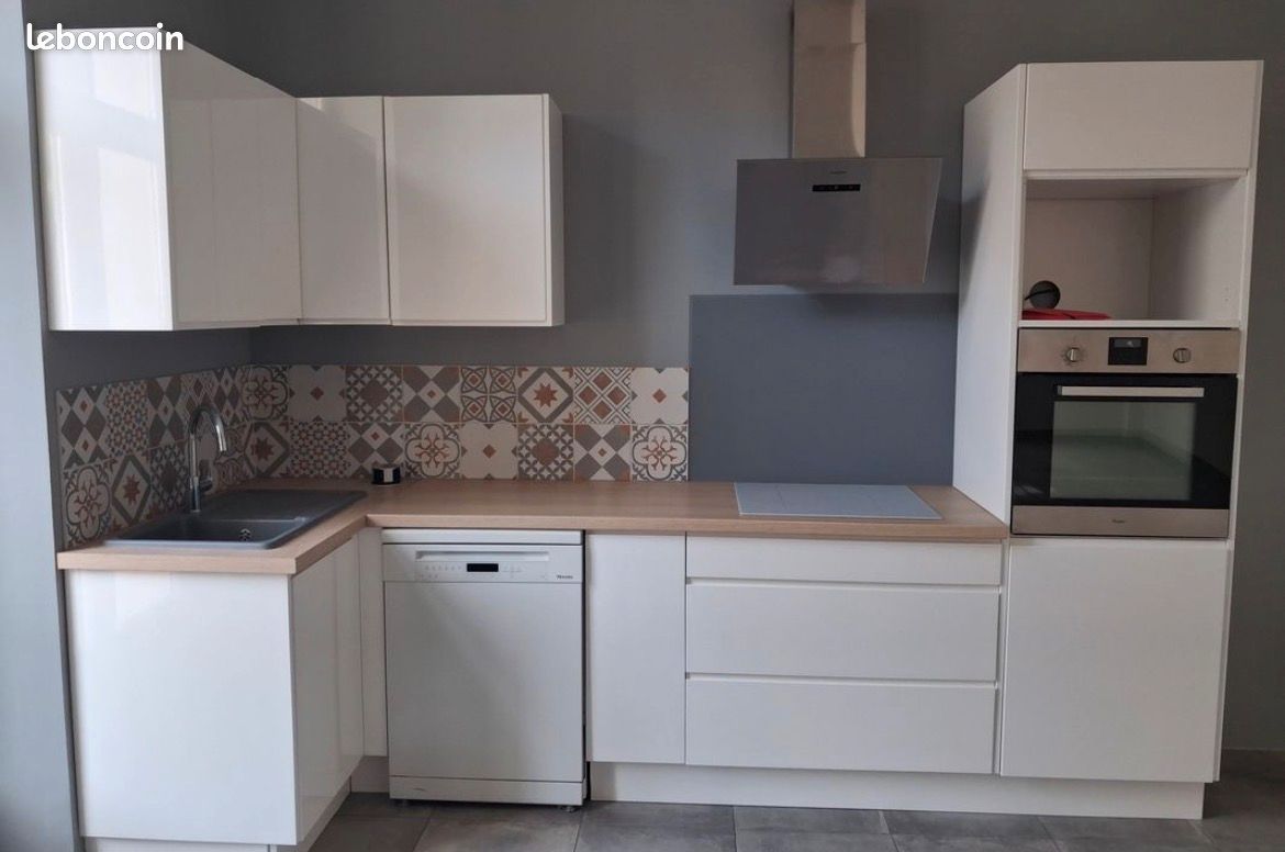 Appartement 3 pièces 80 m² · à Hautesvignes · 80 m² · 850 €/mois