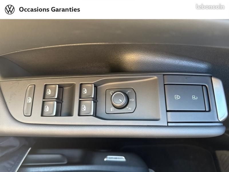 Volkswagen T-Roc 1.5 eTSI 150ch Style DSG7 (image 16)