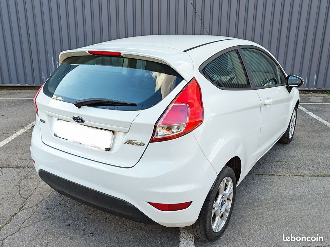 FORD FIESTA 1.0 EcoBoost S&S 100cv * DISTRIBUTION NEUVE * PNEUS NEUFS/RÉVISÉ - JANTES/BLUETOOTH (image 2)