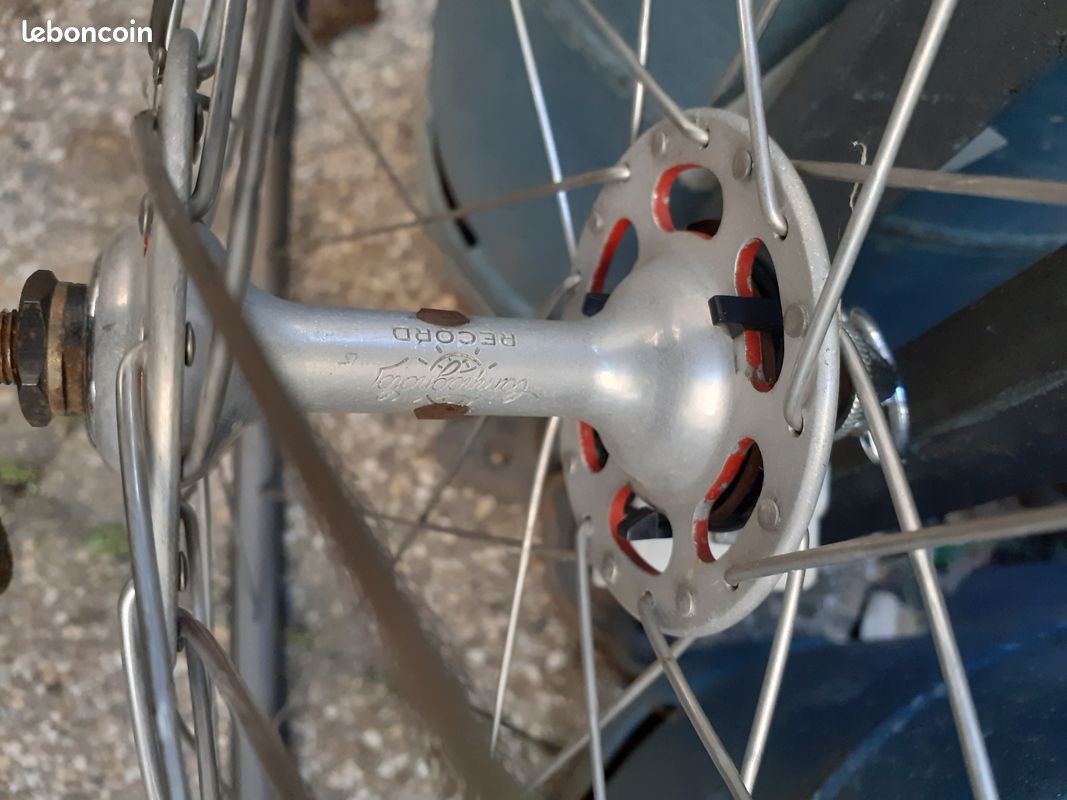 Moyeu avant Campagnolo Record – 28 trous – flasque basse – vintage