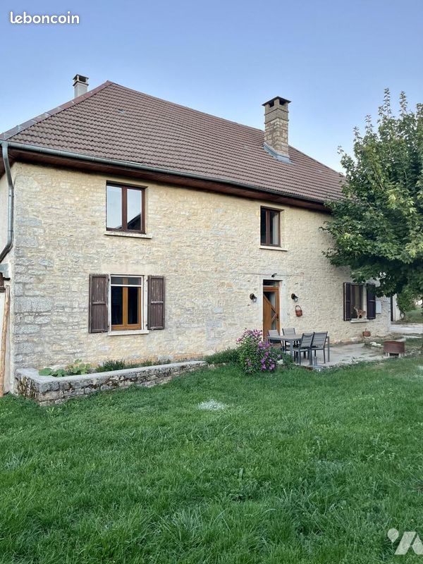 Maison 6 pièces 213 m² · à Voires · 213 m² · 425 000 €