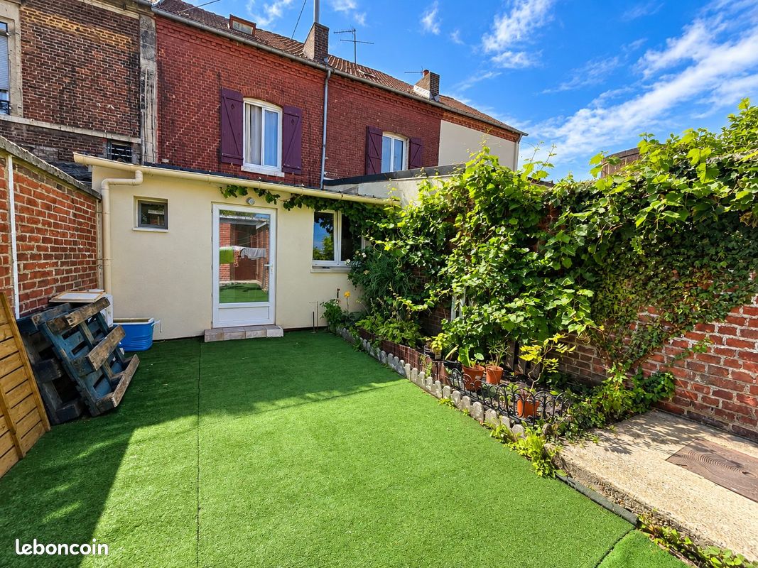 Maison 5 pièces 104 m² · à Noyon · 104 m² · 860 €/mois