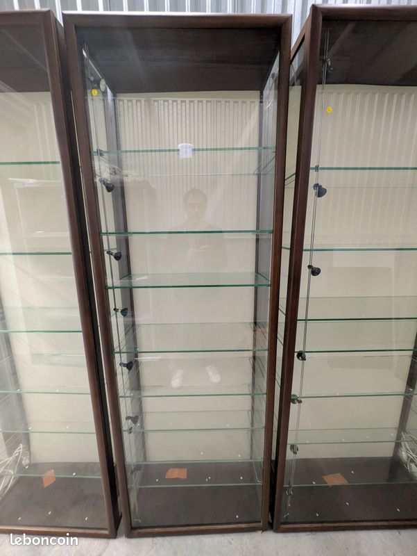 Lot de 4 belles vitrines de collection avec portes étanches (image 3)