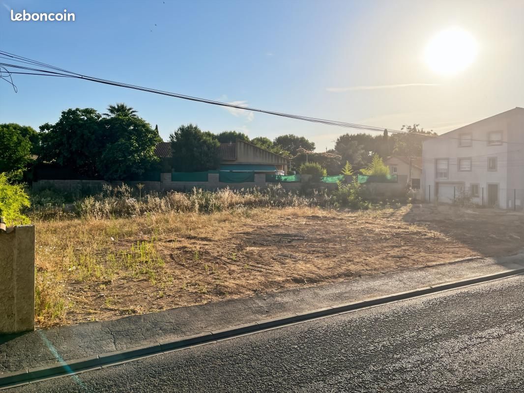 Terrain 916 m² Marseillan · 647 000 €