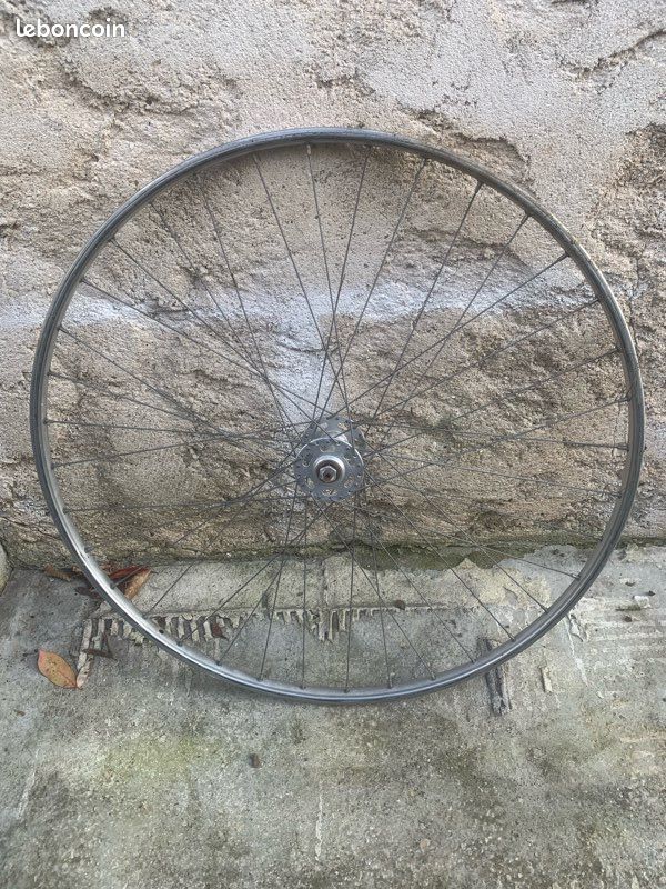 Roue avant vélo 700 occasion à boyau