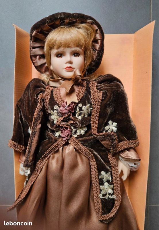 Grande Poupée Diane De Poitiers – CMP Paris, 60 Cm, Porcelaine, Années 1950, Neuve