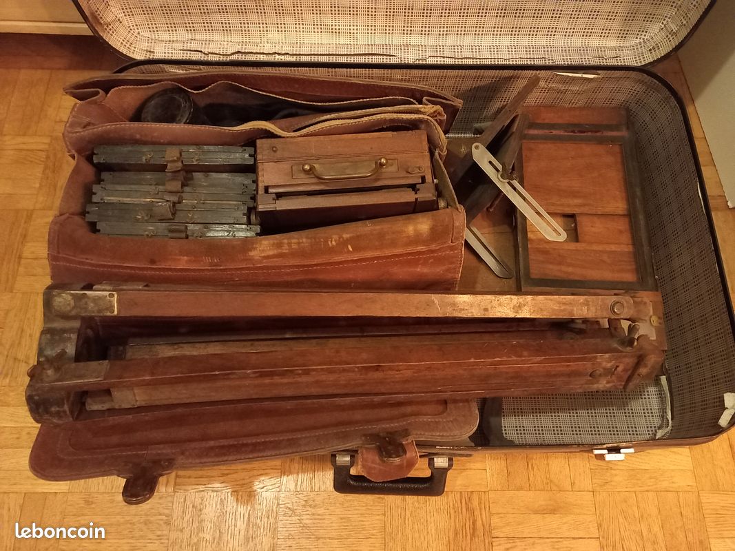 Appareil Photo Pliant 9x12 (ca. 1930) + Objectif HERMAGIS + Dos Film RADA 120 (6x9) - Collection