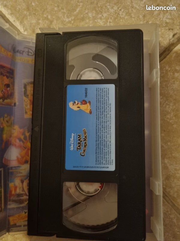 Cassette vhs Disney taram et le chaudron magique (image 3)