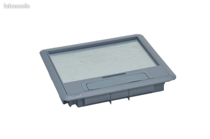 Couvercle plastique pour boite de sol version standard 12 modules ou 18 modules -Legrand (image 1)