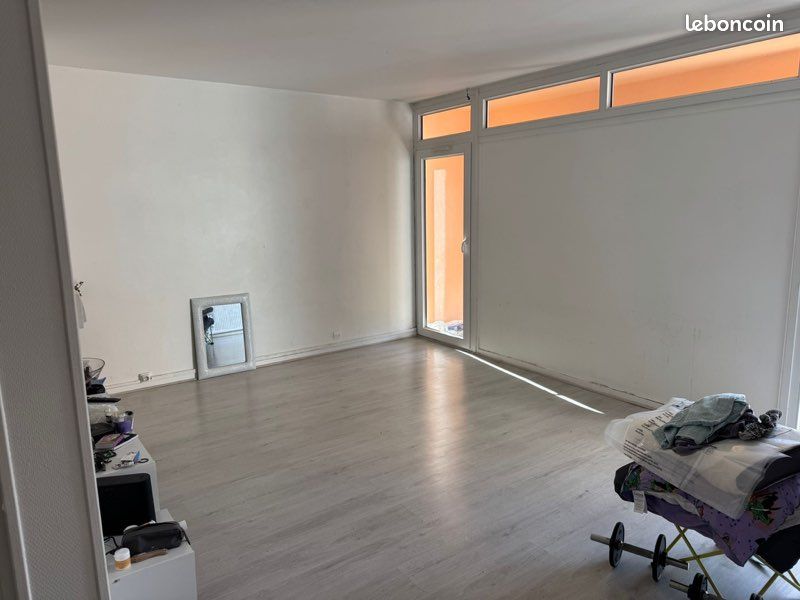 Appartement 3 pièces 70 m² · à Apt · 70 m² · 650 €/mois