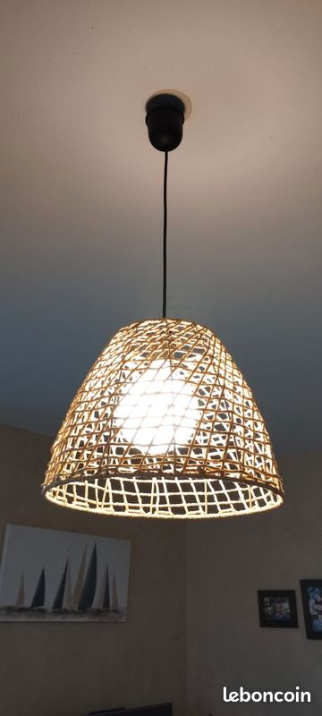 Lustre (image 1)