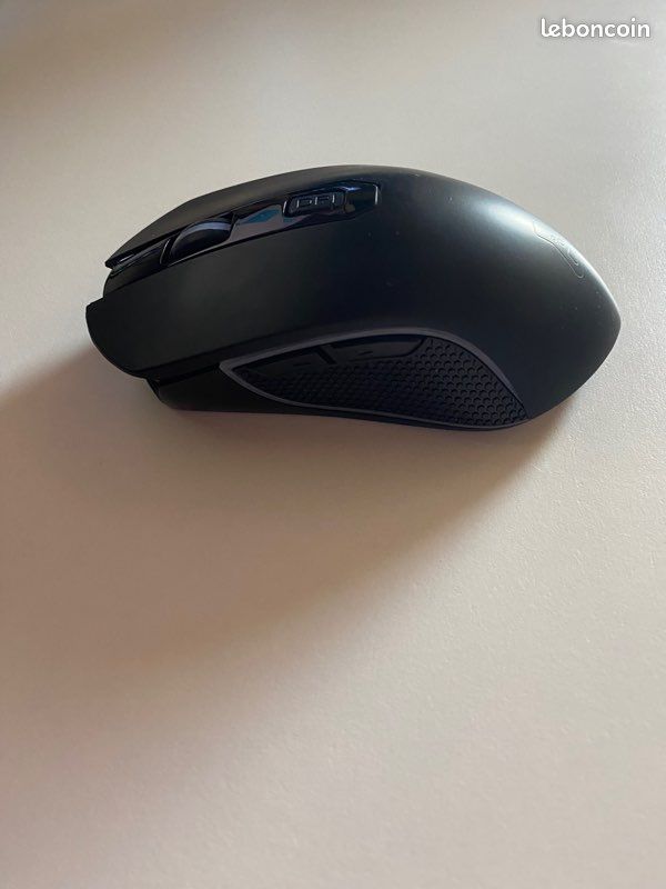 Souris gaming filaire en parfait état (image 2)