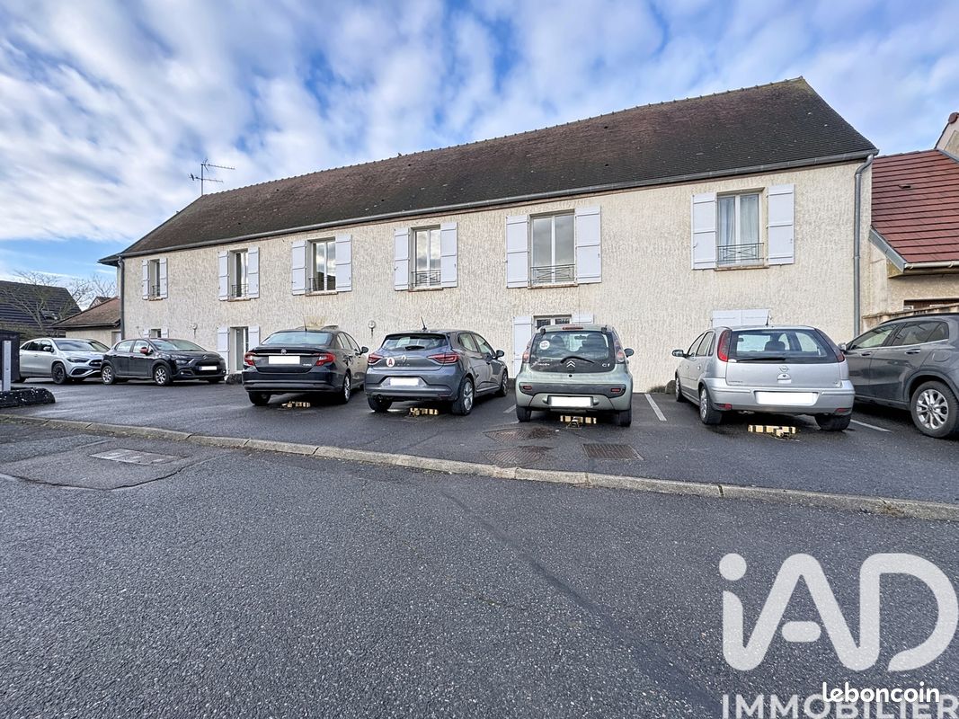 Immeuble 297 m² Bondoufle (image 1)