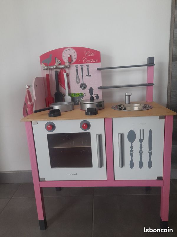 Jeu enfant cuisine en bois (image 1)