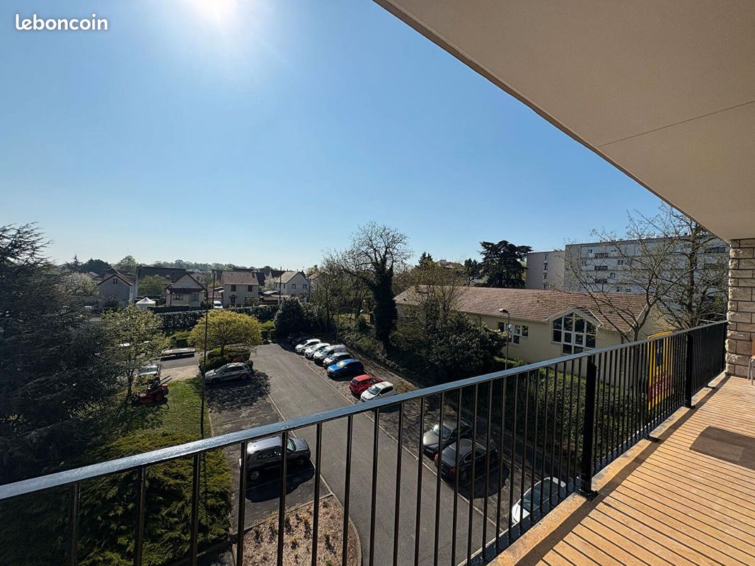 Appartement 5 pièces 90 m² · à Viry-Châtillon · 90 m² · 1 208 €/mois
