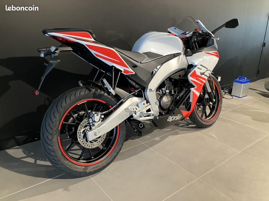 Aprilia rs 125 (image 5)