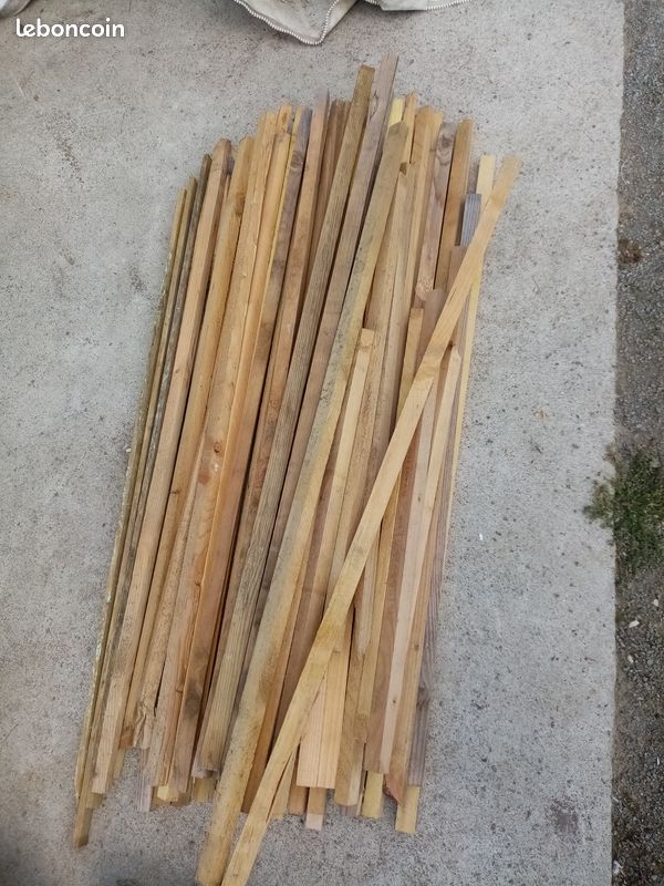 Tasseaux de 25x25 cm pour étagères (image 1)