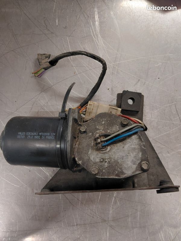 Moteur essuie glace avant Peugeot 205 / 309 / Citroen AX (image 1)