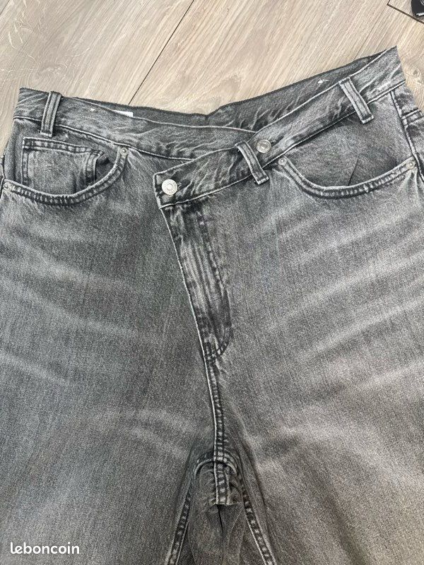 Jean Zara Lourd Détruit Gris Clair - Taille 164, Occasion En Très Bon état, Style Décontracté Cool