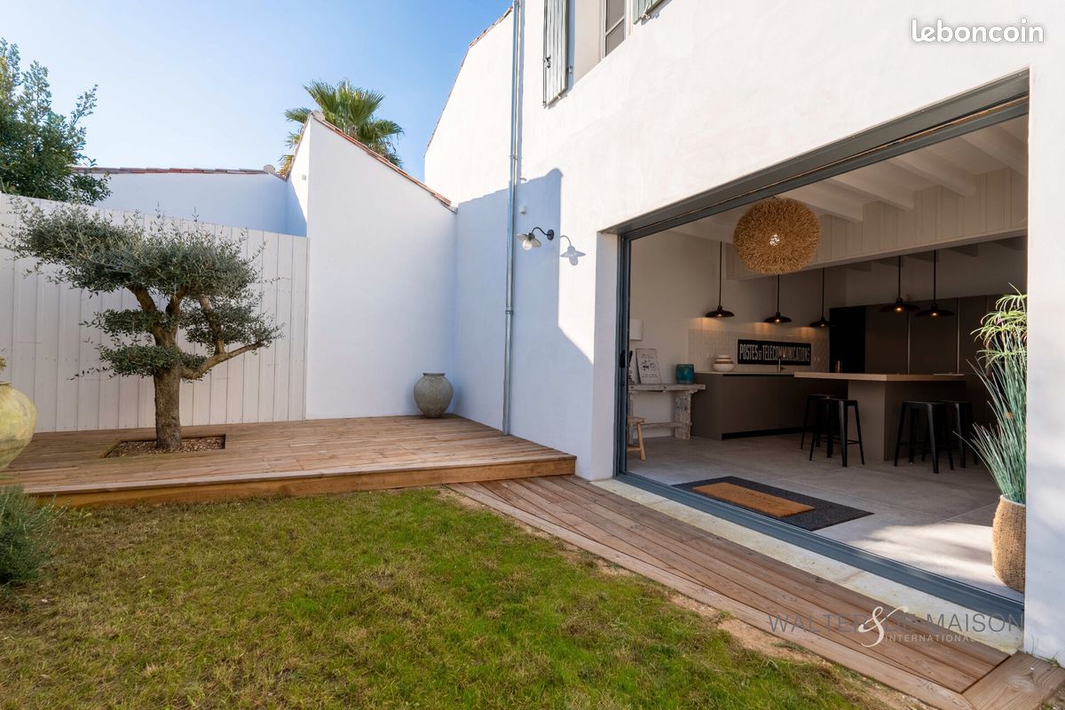 Maison 7 pièces 146 m² · à Rivedoux-Plage · 146 m² · 997 000 €