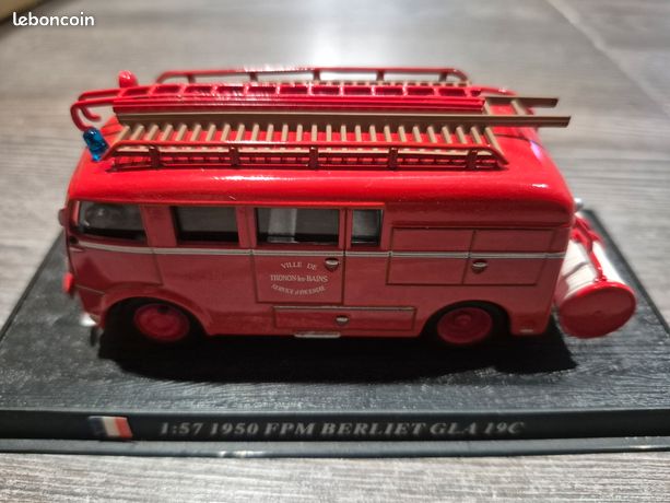 Berliet GLA 19 PS - Pompiers - 1/43ème en blister