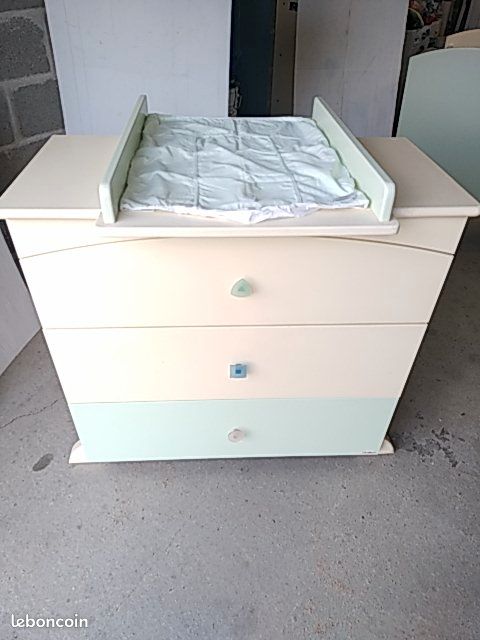 Lit et commode bébé + 3 accessoires (image 2)