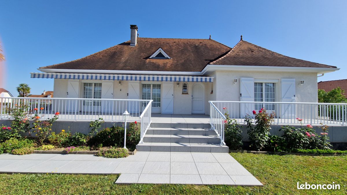 Maison 4 pièces 121 m² · à Agnos · 121 m² · 310 000 €
